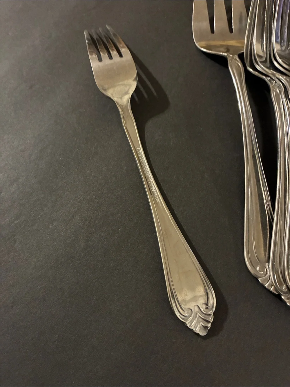 International Stainless Steel Flatware Set Of 22 Dinner Forks Teaspoons Serving